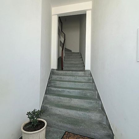 Al Boa Passagem Peso da Régua Exterior foto